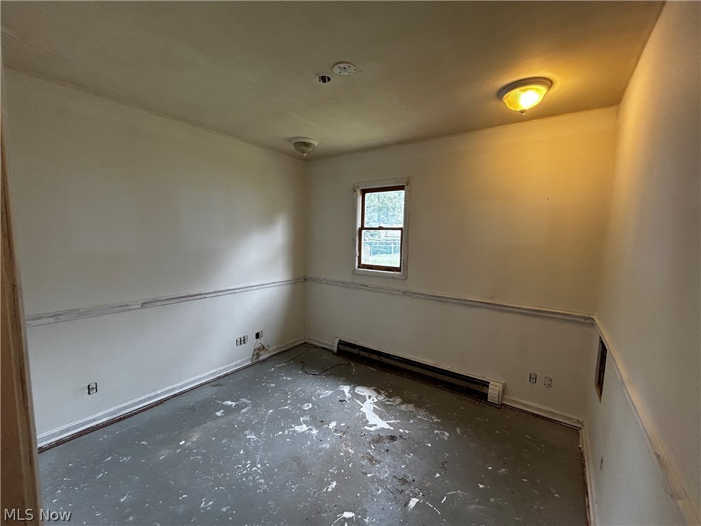1915 Flint Avenue Akron OH 44305