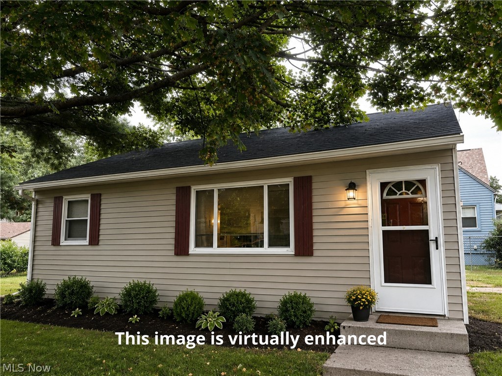 1915 Flint Avenue Akron OH 44305