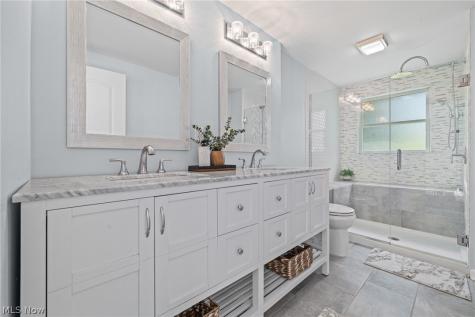 27447 Dunford Road Westlake OH 44145