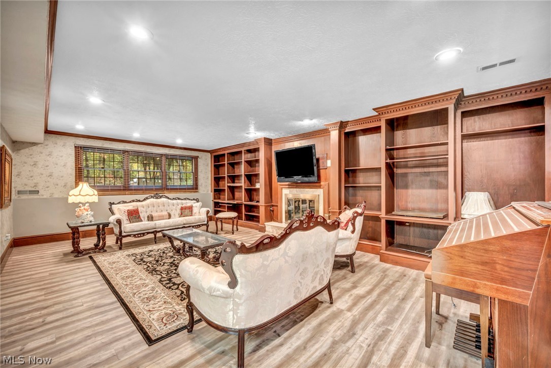 3348 Valley Parkway North Royalton OH 44133