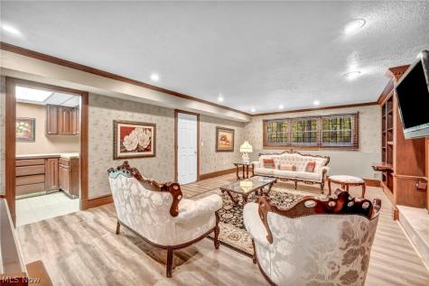 3348 Valley Parkway North Royalton OH 44133