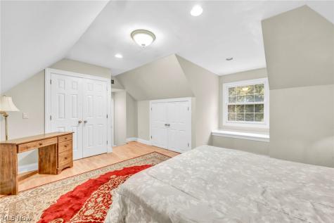 3348 Valley Parkway North Royalton OH 44133