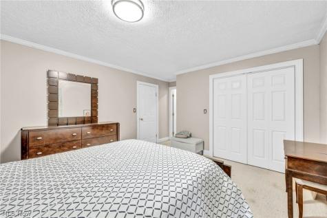 3348 Valley Parkway North Royalton OH 44133