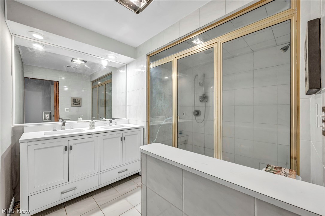 3348 Valley Parkway North Royalton OH 44133