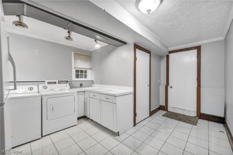 3348 Valley Parkway North Royalton OH 44133