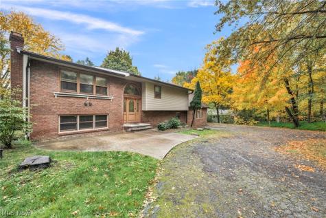 3348 Valley Parkway North Royalton OH 44133