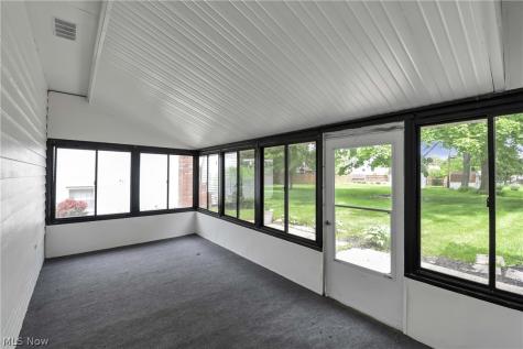 4267 Bentley Drive North Olmsted OH 44070
