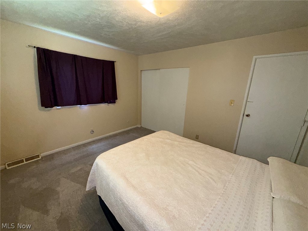 4828 New Road Austintown OH 44515