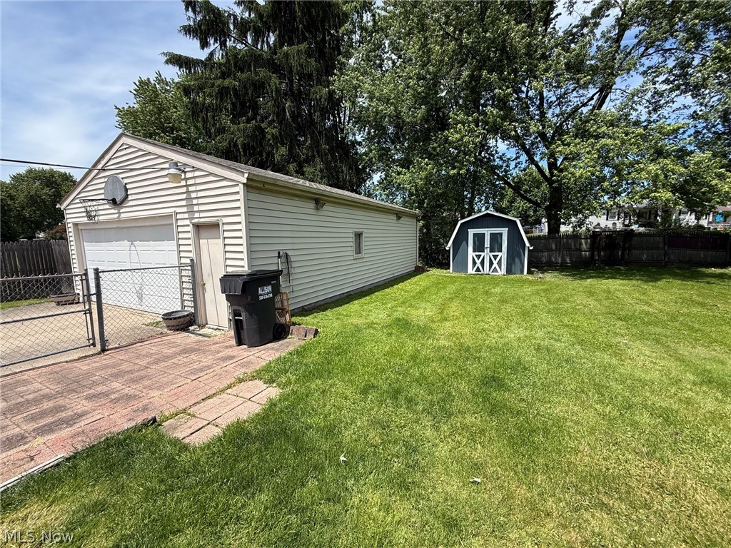 4828 New Road Austintown OH 44515