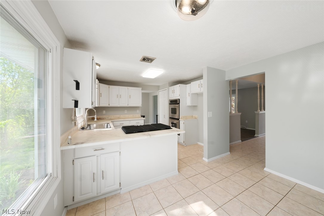5565 Pin Oak Circle Sheffield Village OH 44054