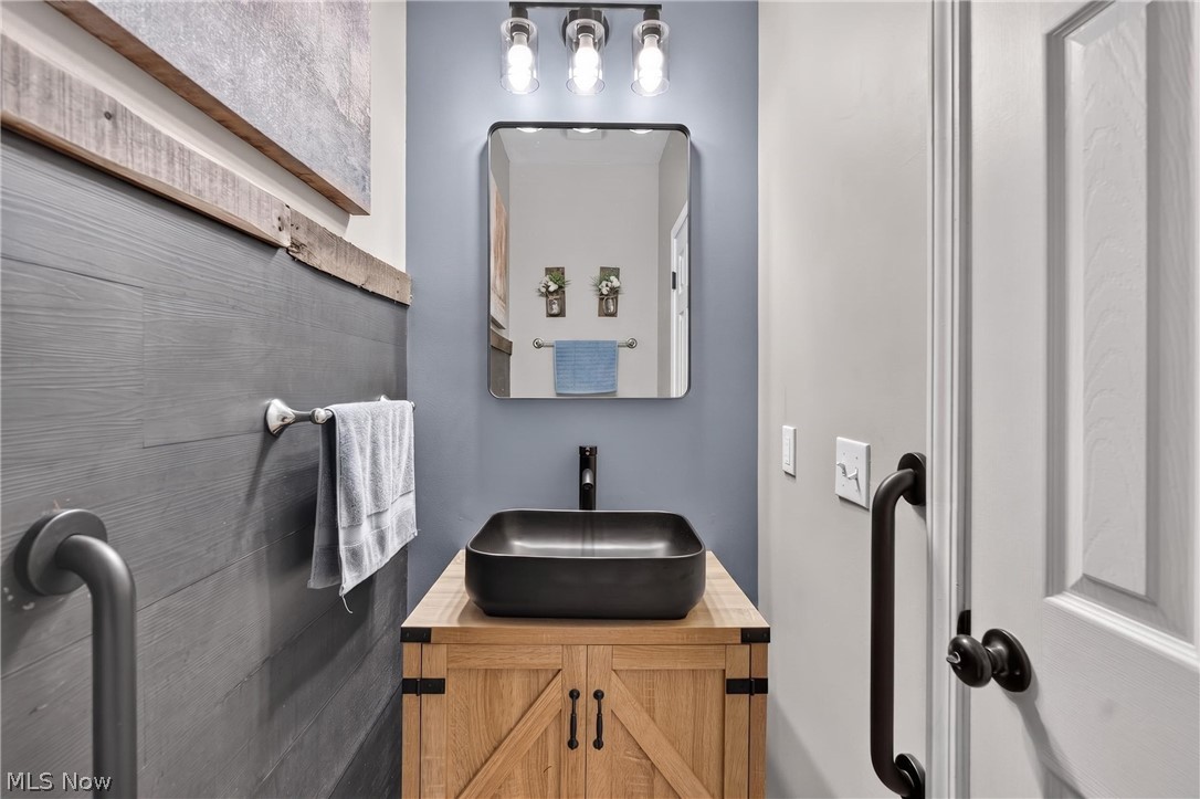 7484 Callow Road Leroy OH 44077