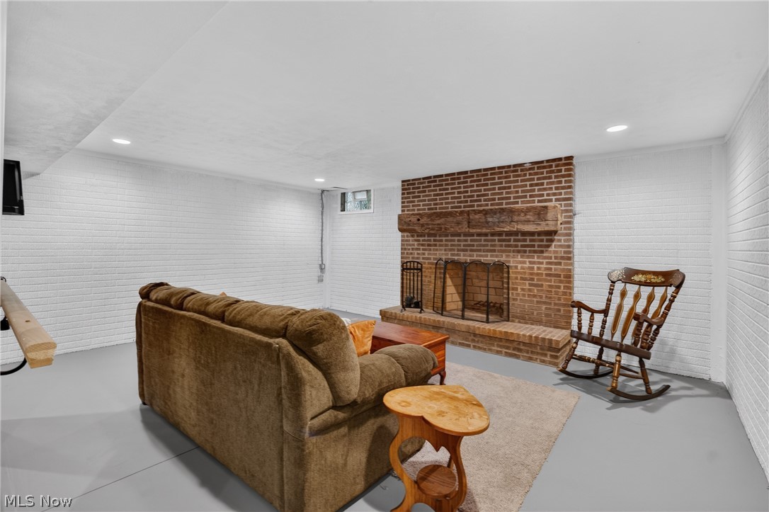 7484 Callow Road Leroy OH 44077