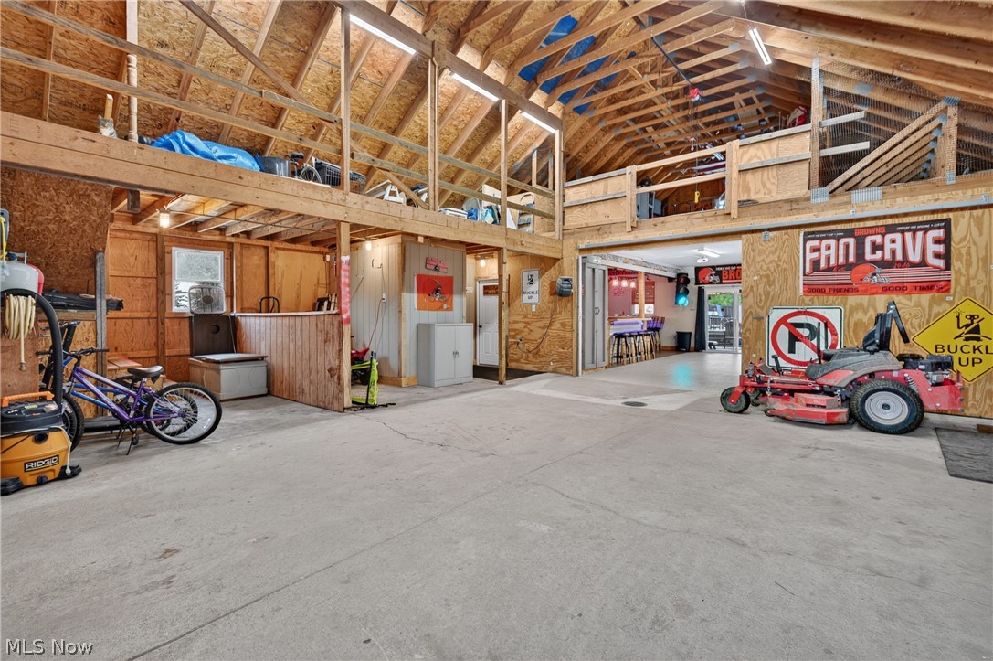 7484 Callow Road Leroy OH 44077