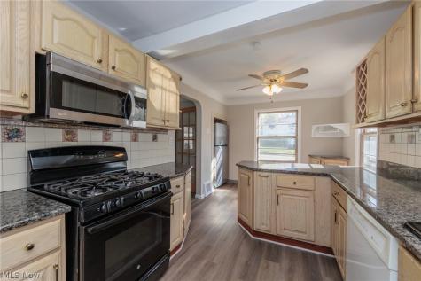 5312 Cato Street Maple Heights OH 44137