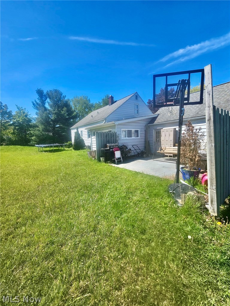 10481 Briar Hill Drive Kirtland OH 44094