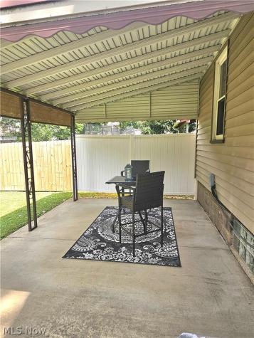 2231 N Glenwood Avenue Niles OH 44446