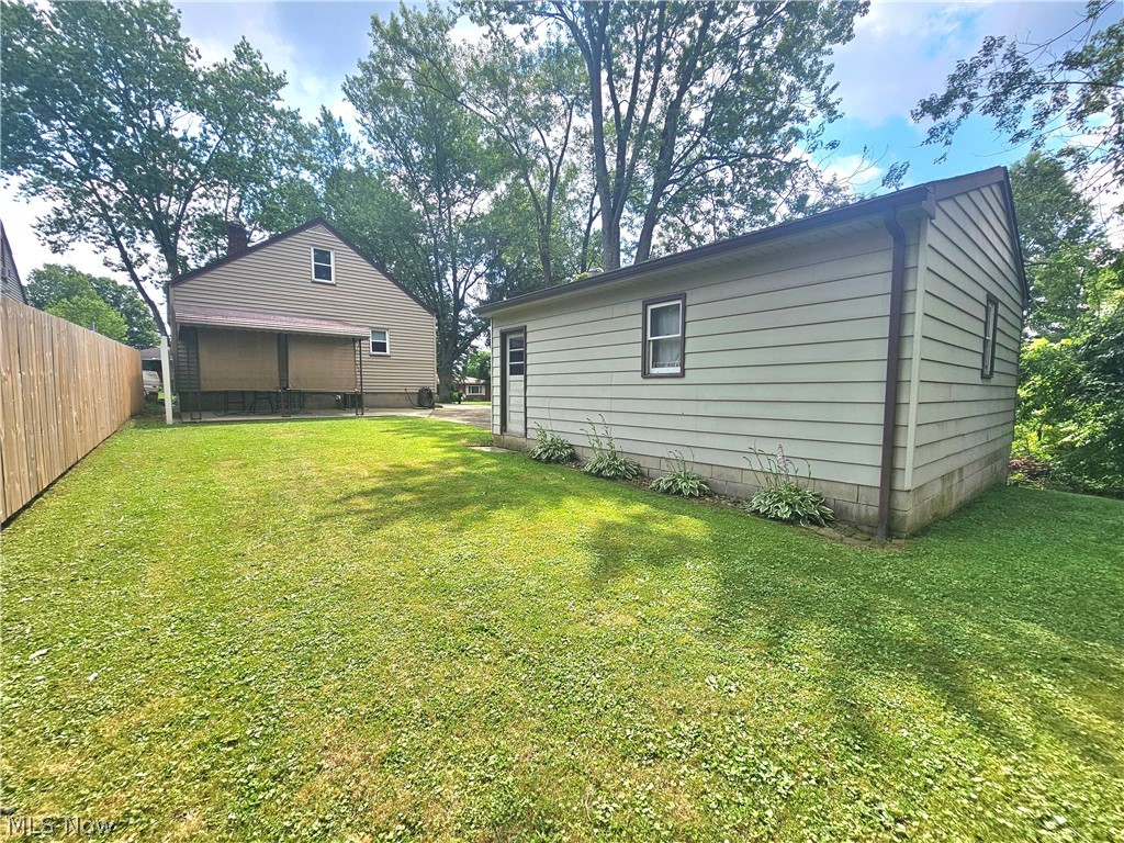 2231 N Glenwood Avenue Niles OH 44446