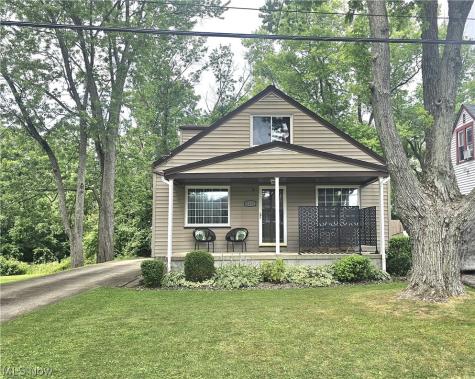 2231 N Glenwood Avenue Niles OH 44446
