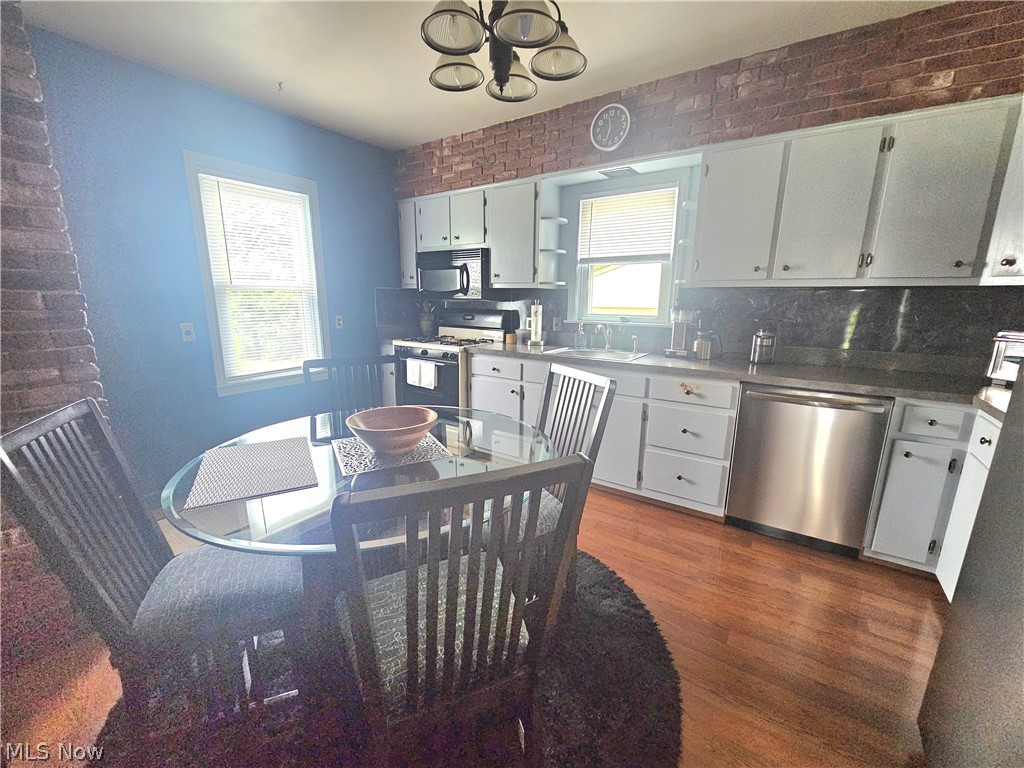 2231 N Glenwood Avenue Niles OH 44446