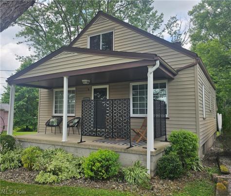 2231 N Glenwood Avenue Niles OH 44446