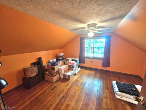 2231 N Glenwood Avenue Niles OH 44446