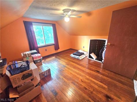 2231 N Glenwood Avenue Niles OH 44446