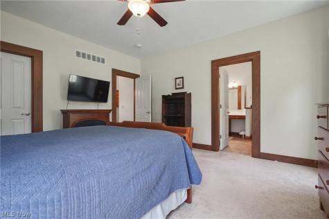 1215 Vine Street Kent OH 44240
