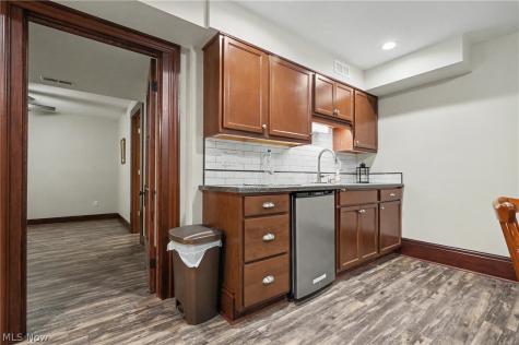 1215 Vine Street Kent OH 44240
