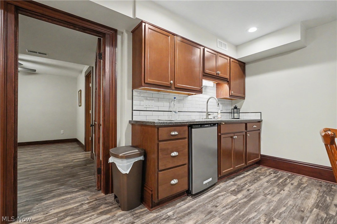 1215 Vine Street Kent OH 44240