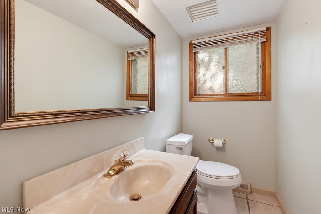 7675 Kathy Lane Northfield Center OH 44067