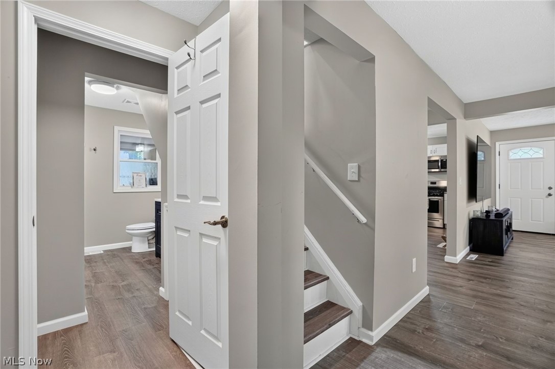 16398 Swine Creek Road Middlefield OH 44062