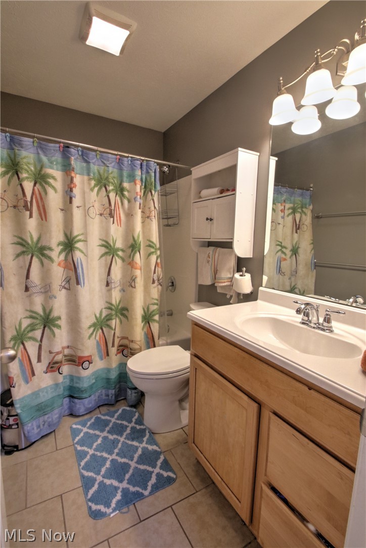 2157 Flame Lake Drive Roaming Shores OH 44084