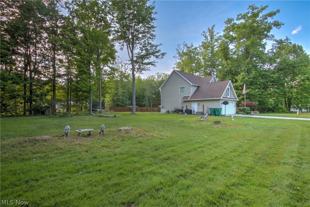 2157 Flame Lake Drive Roaming Shores OH 44084