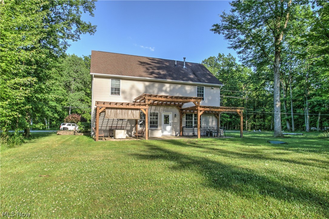 2157 Flame Lake Drive Roaming Shores OH 44084