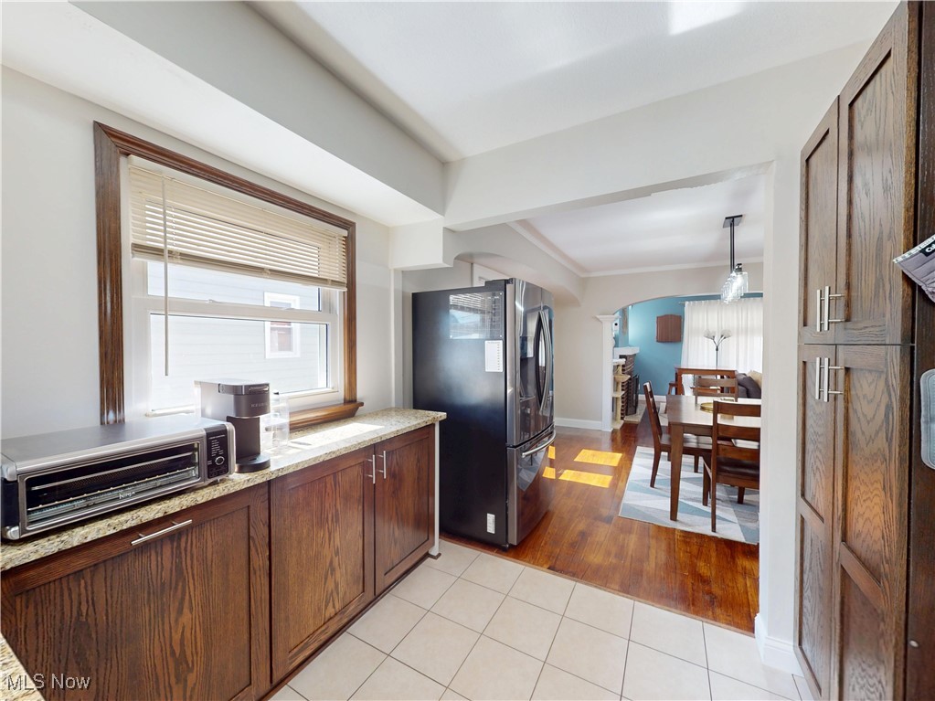 3585 Warren Road Cleveland OH 44111