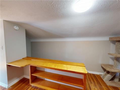 3585 Warren Road Cleveland OH 44111