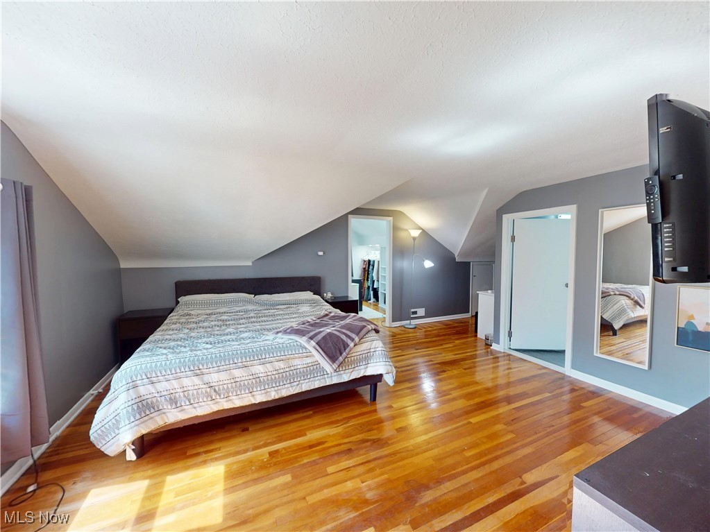 3585 Warren Road Cleveland OH 44111