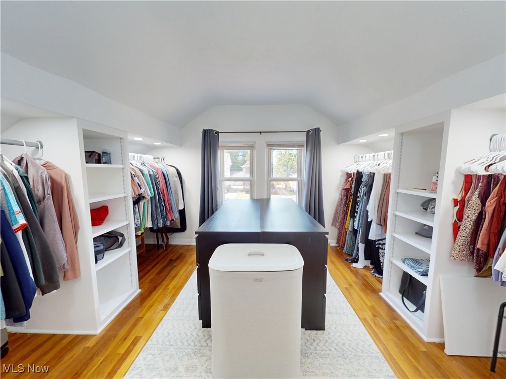 3585 Warren Road Cleveland OH 44111