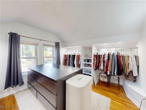 3585 Warren Road Cleveland OH 44111