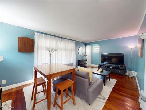 3585 Warren Road Cleveland OH 44111