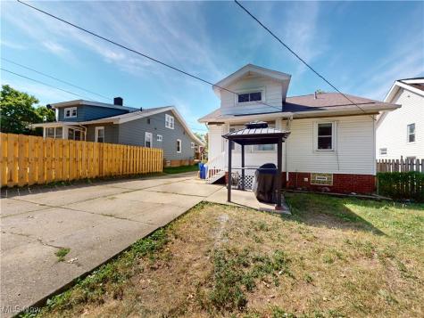 3585 Warren Road Cleveland OH 44111