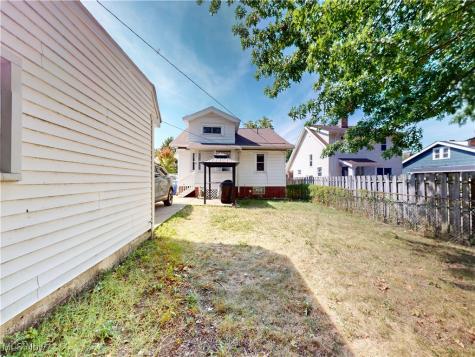 3585 Warren Road Cleveland OH 44111