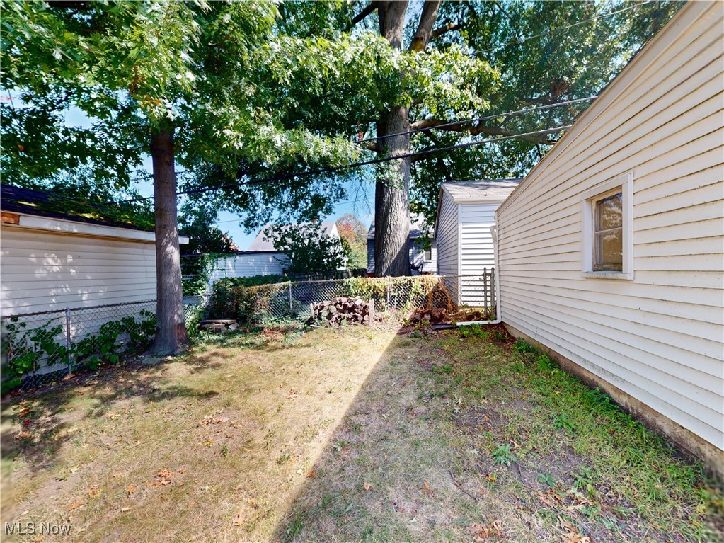 3585 Warren Road Cleveland OH 44111