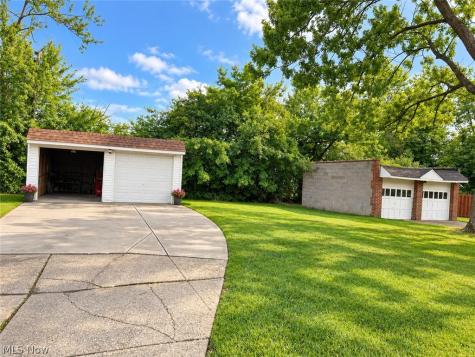 4234 Okalona Road South Euclid OH 44121