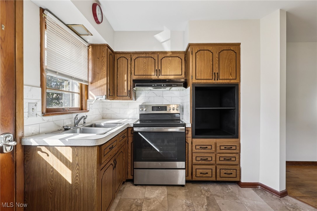 2780 Cory Avenue Akron OH 44314