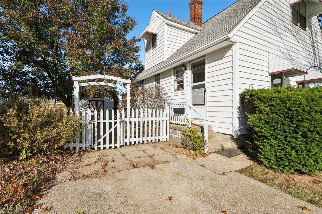 2780 Cory Avenue Akron OH 44314