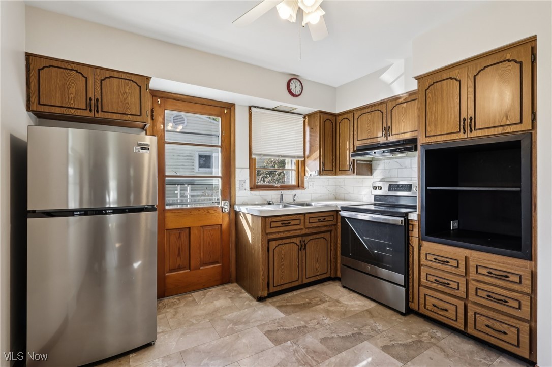 2780 Cory Avenue Akron OH 44314