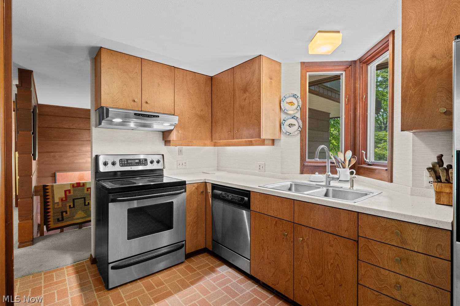 409 Burr Oak Drive Kent OH 44240