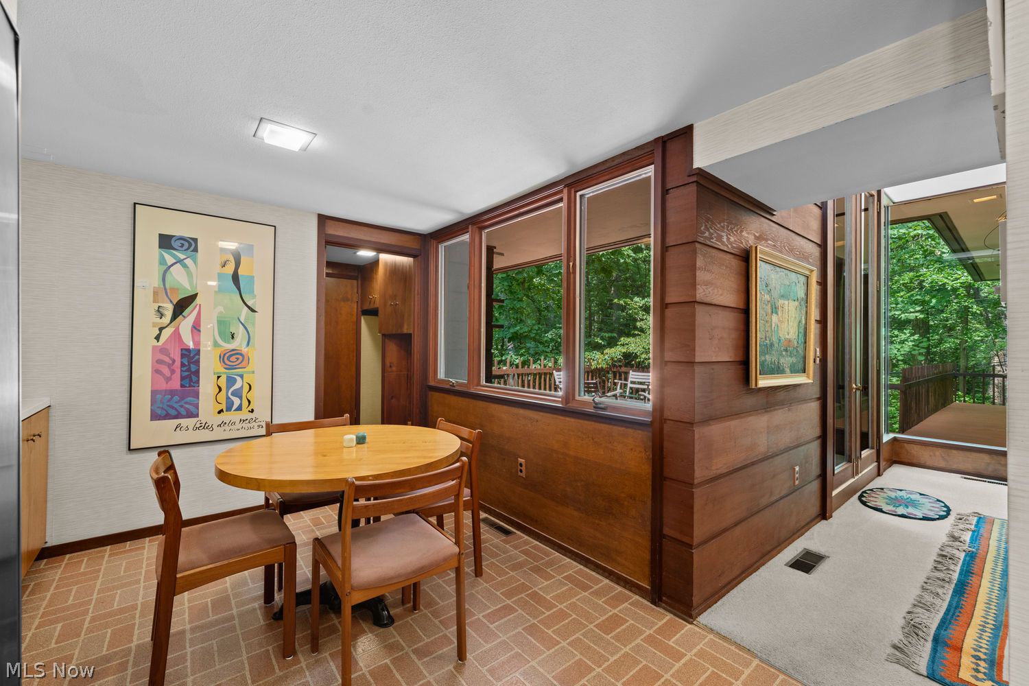 409 Burr Oak Drive Kent OH 44240