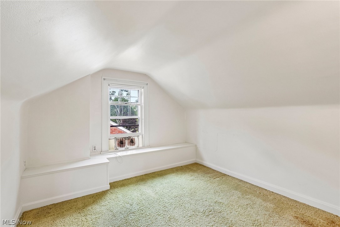 3392 Meadowbrook Boulevard Cleveland Heights OH 44118